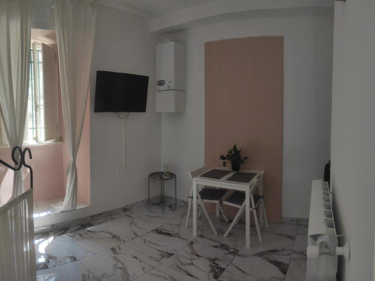 Tiberivs Home Rome Exterior photo